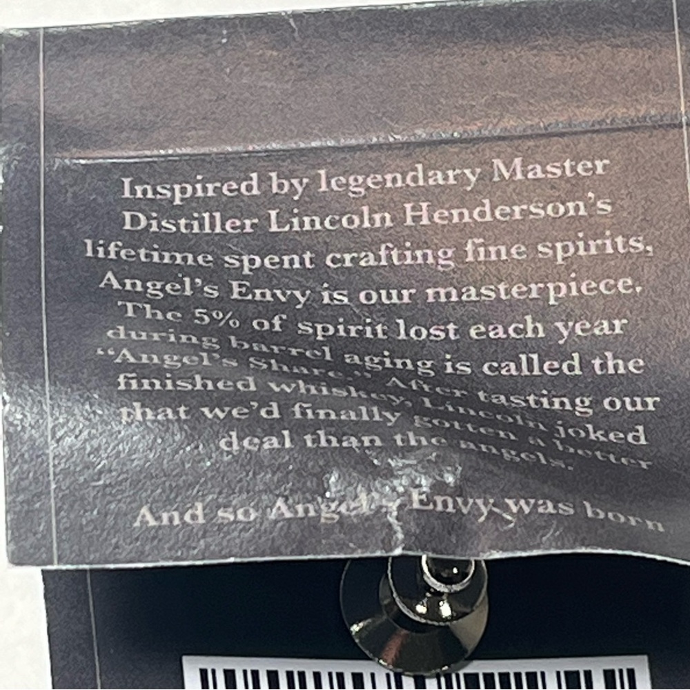Angel’s envy bourbon distillery lapel pin new - Picture 3 of 3